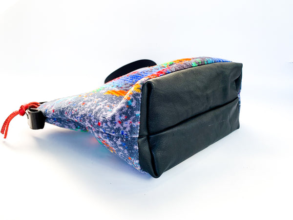 Sydney PRIORITY Waratah Train Large Carpet Bag