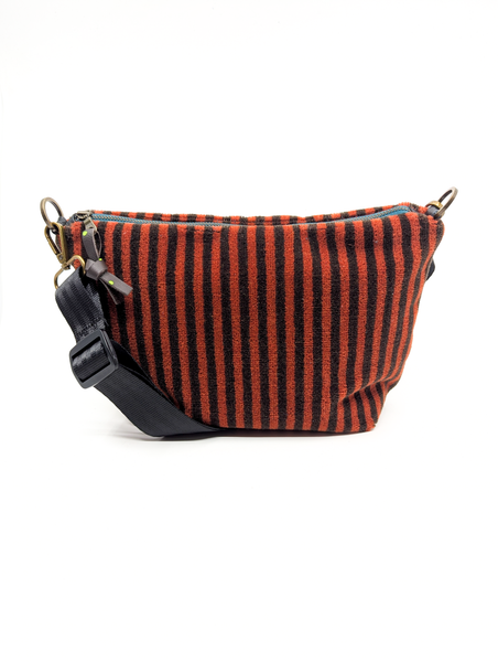 No Smoking! Red Candy Stripe Medium Carpet Bag