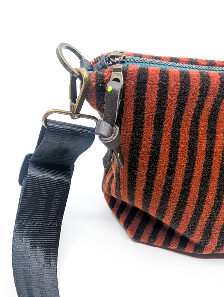 No Smoking! Red Candy Stripe Medium Carpet Bag