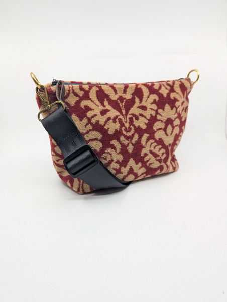 Fleur de Lys Moquette Carpet Bag