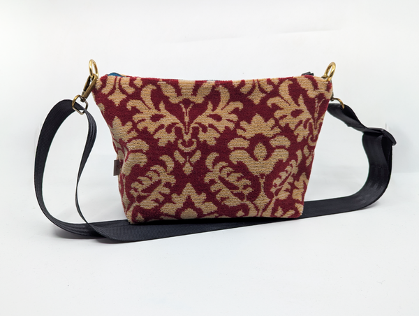 Fleur de Lys Moquette Carpet Bag