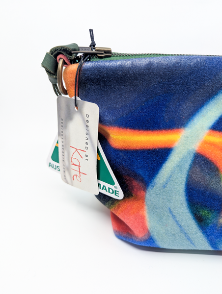 Light Waves Moquette Carpet Bag