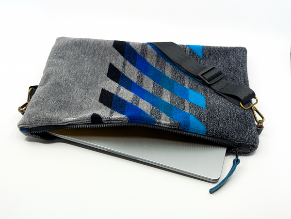 Dynamic Blue Stripe Moquette Laptop Bag - 14"