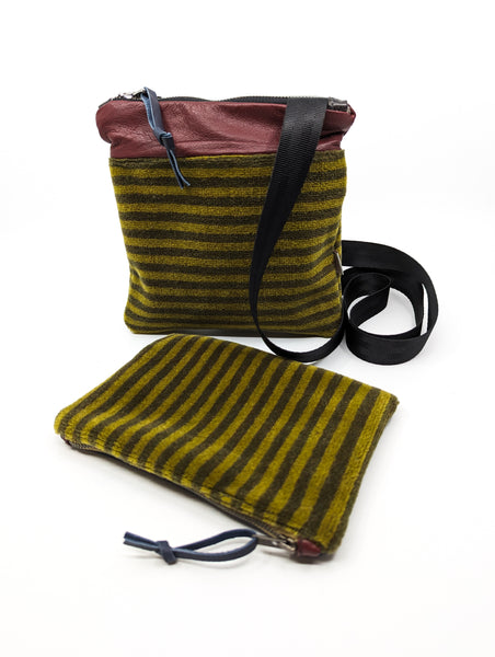 No Smoking! Moquette Purse/Wallet