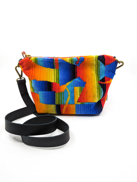 LA Sunrise Medium Carpet Bag