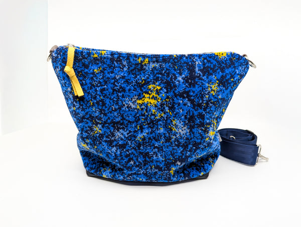 Waratah Train Moquette Large Carpet Bag