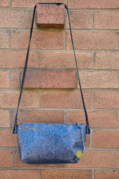 Ngaraduk Kundred (My Country) Shoulder Bag
