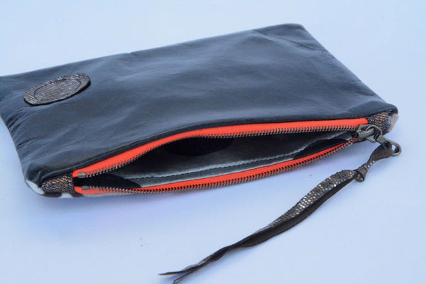 Deco Print and black Leather Purse