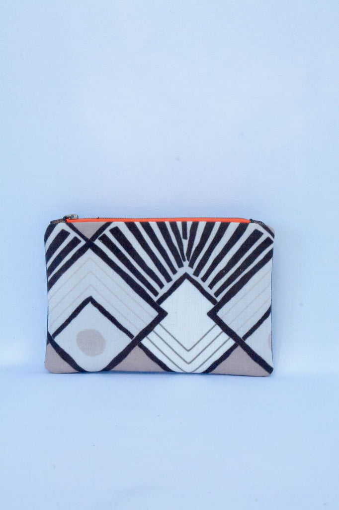 Deco Print and black Leather Purse