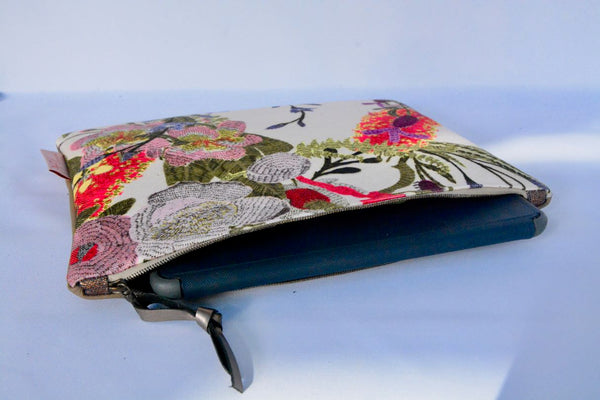 Botanical Print and Leather Bag Gift set