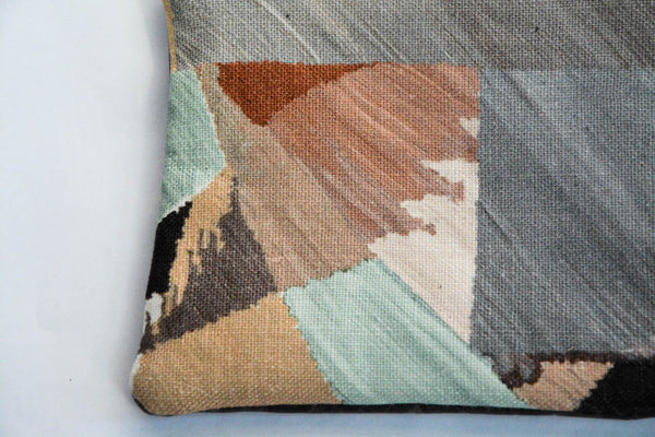 Graphic Linen Soft Purse