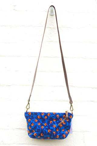 Blue Beachball Moquette Carpet Shoulder Bag